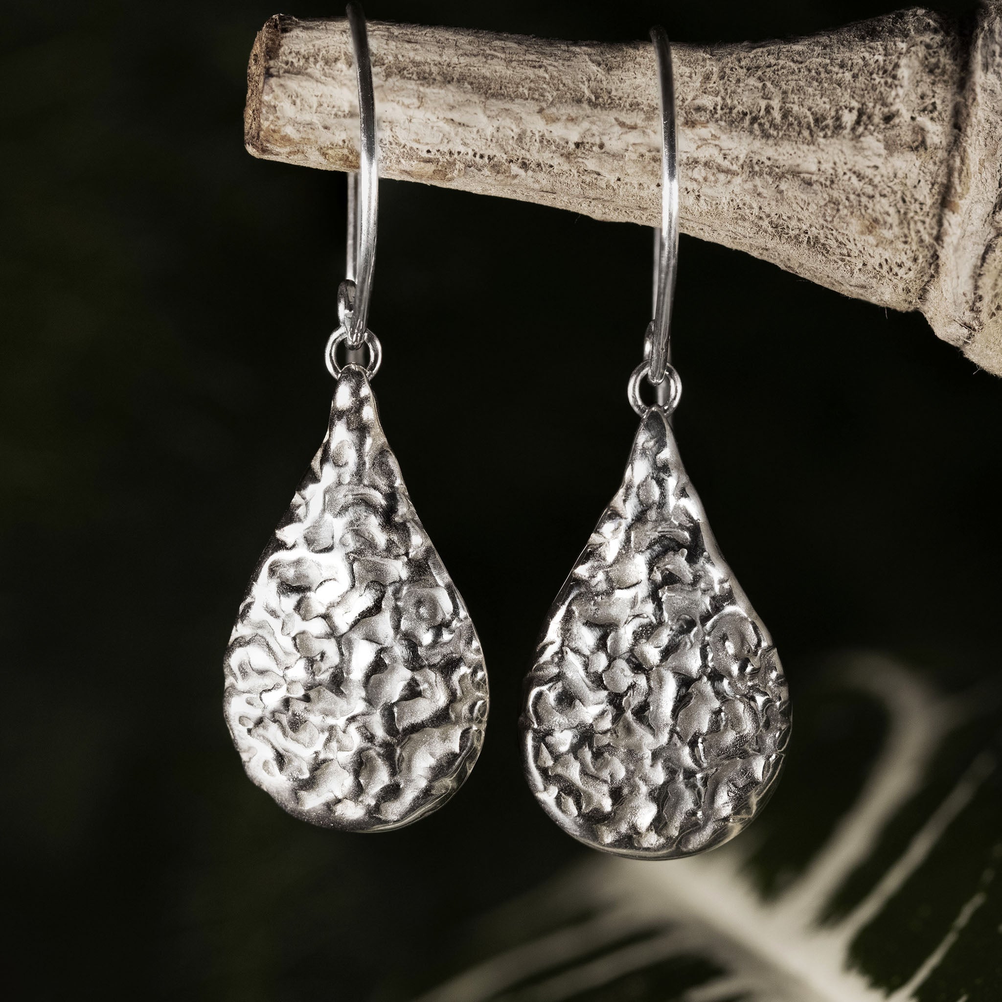 ORECCHINI PENDENTI MEDI GRUMA