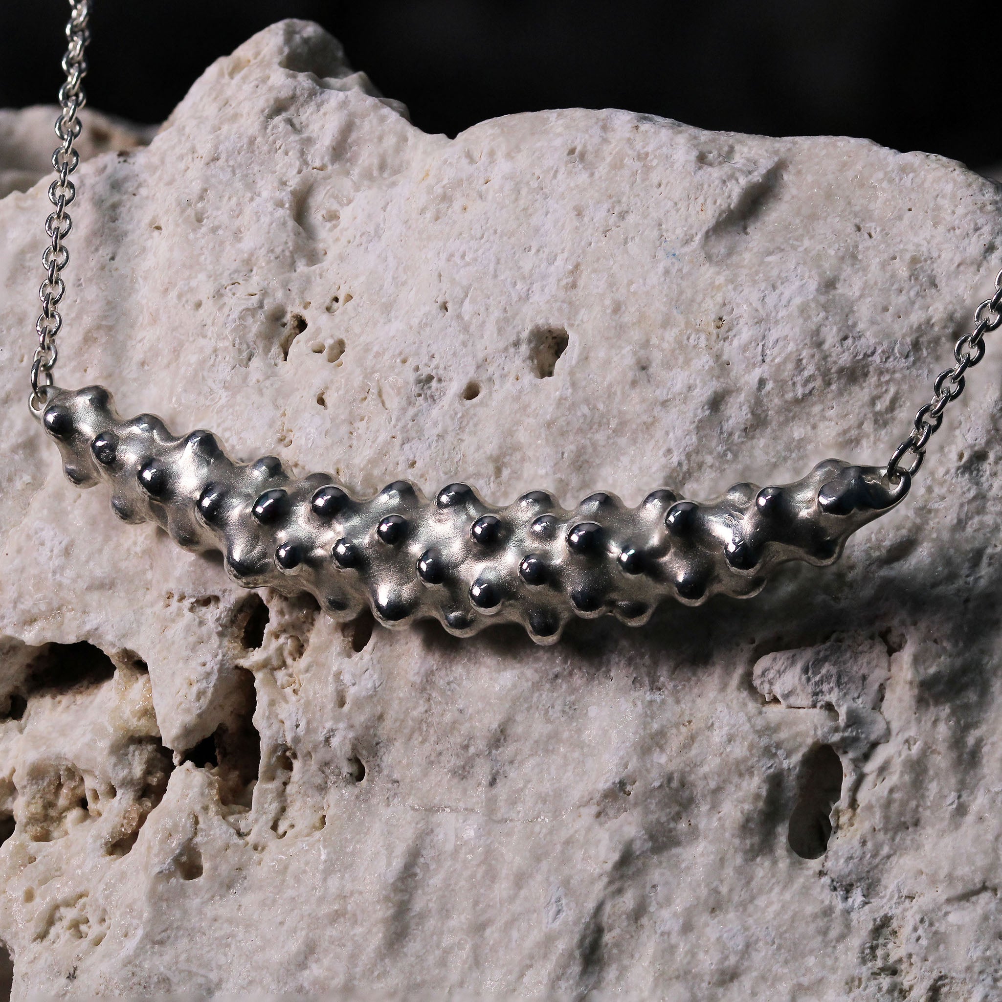 COLLANA MEZZALUNA GRANDE ANEMONIA