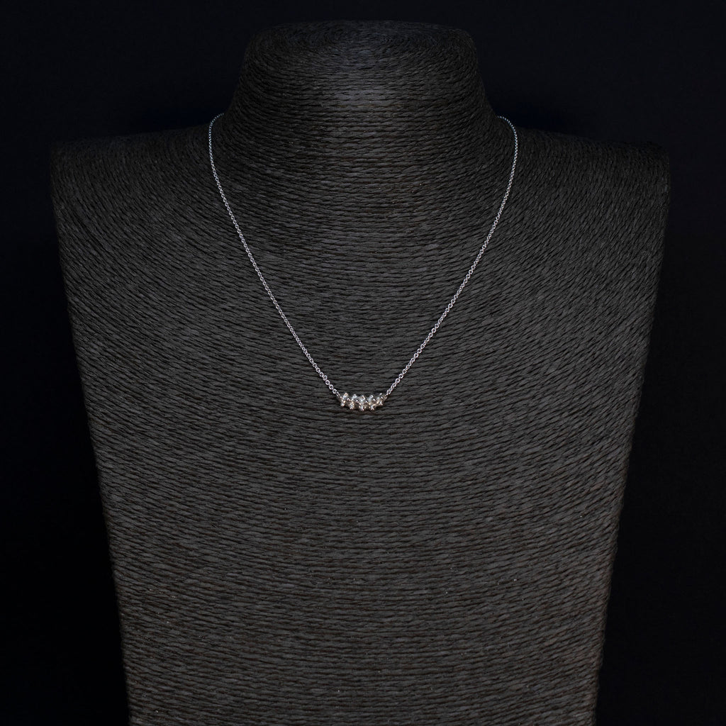 COLLANA MEZZALUNA PICCOLA ANEMONIA