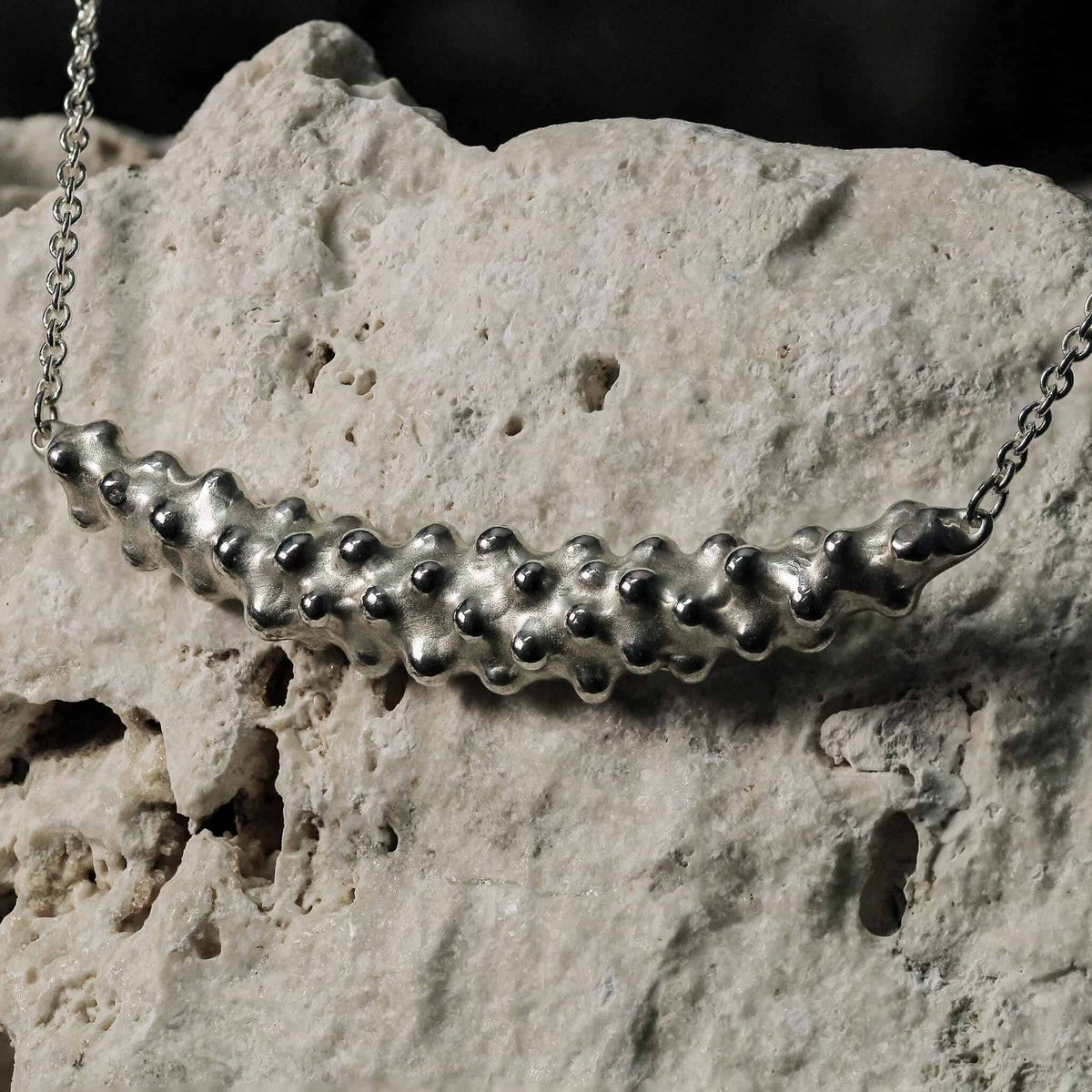 Collana mezzaluna L Anemonia | n.04