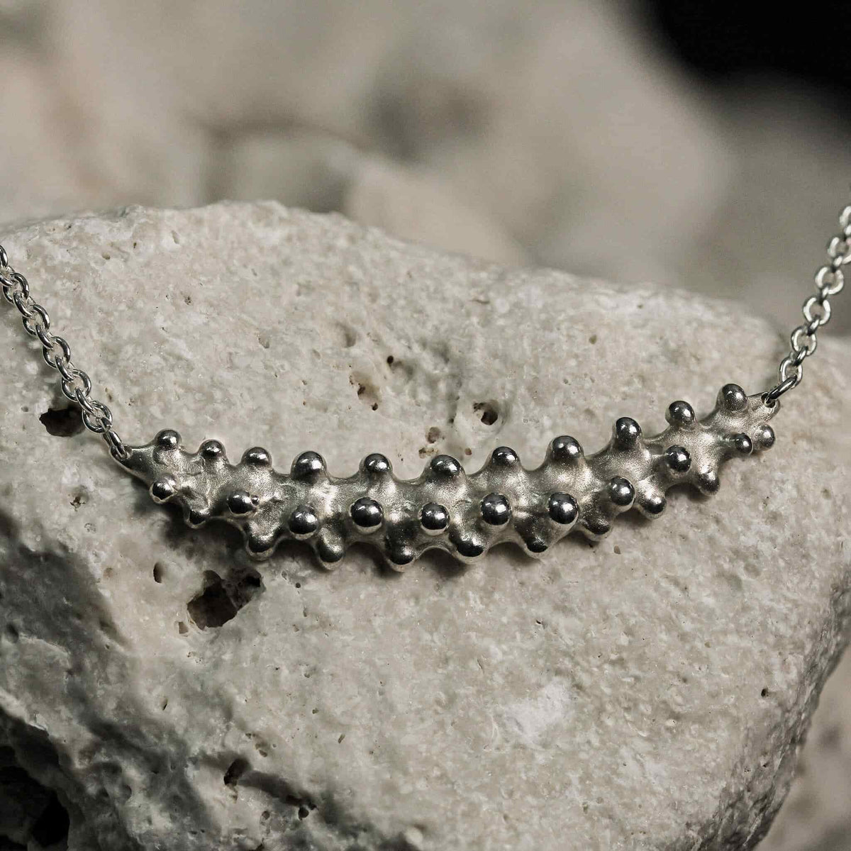 Collana mezzaluna M Anemonia | n.06