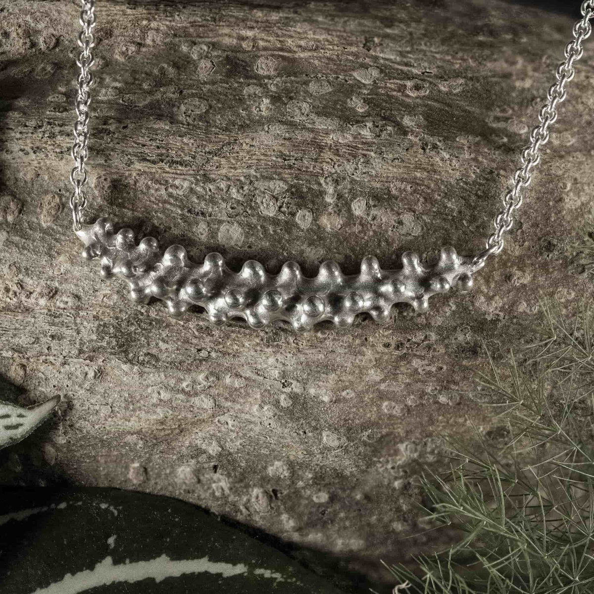 Collana mezzaluna M Anemonia | n.06