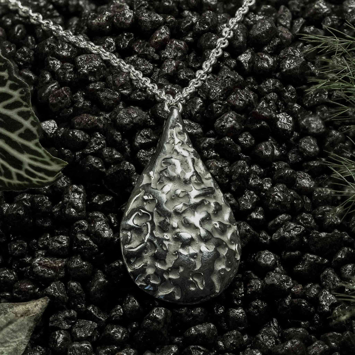 Collana pendente L Gruma | n.12